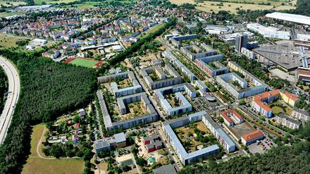 Luftbild vom 09.06.2021,  Potsdam Stadtteile Drewitz, Kirchsteigfeld
