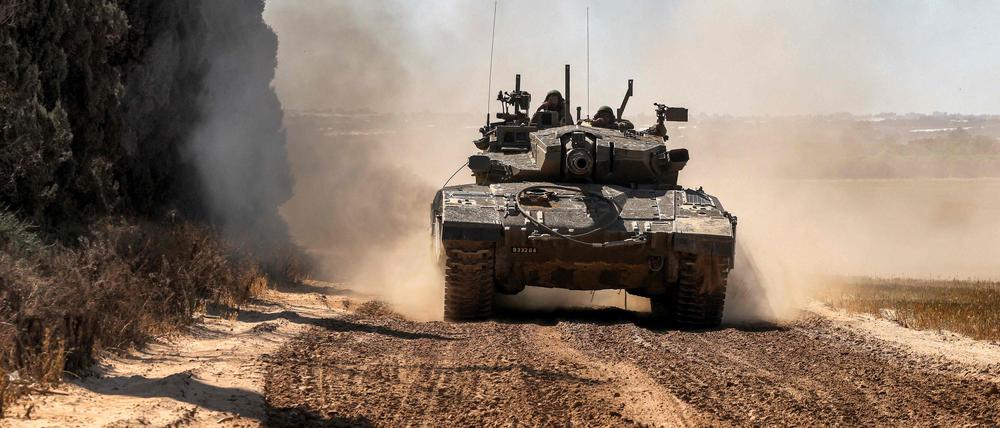 Ein israelischer Panzer im Gazastreifen